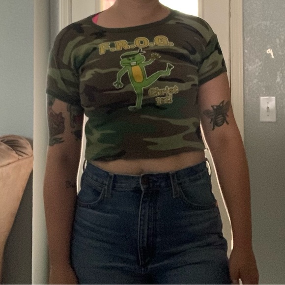 Vintage 90s Camo Christian Crop Top - Picture 1 of 6